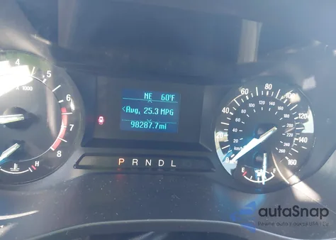 2017 Ford Fusion S z USA, uszkodzony, nr VIN 3FA6P0G72HR301153